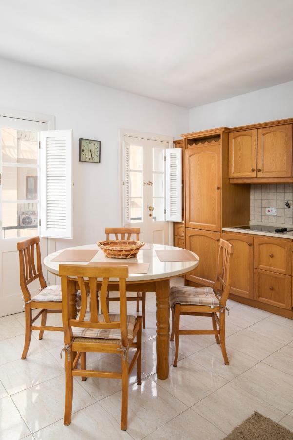Modern 2Br Apartment Close To Sea, In The Heart Of سليمة المظهر الخارجي الصورة